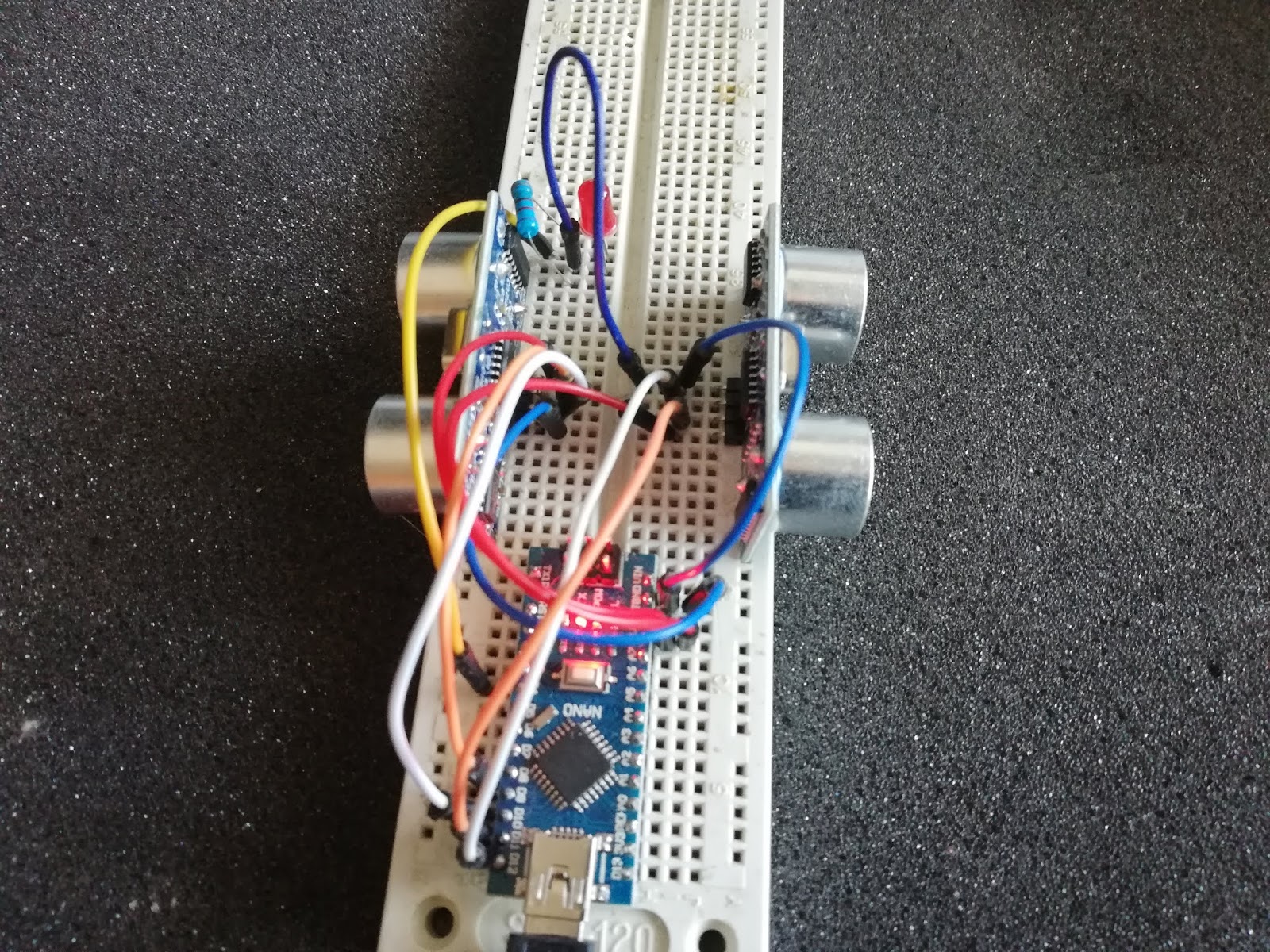 Arduino tehNiq: Bidirectional detection with ultrasonic sensors