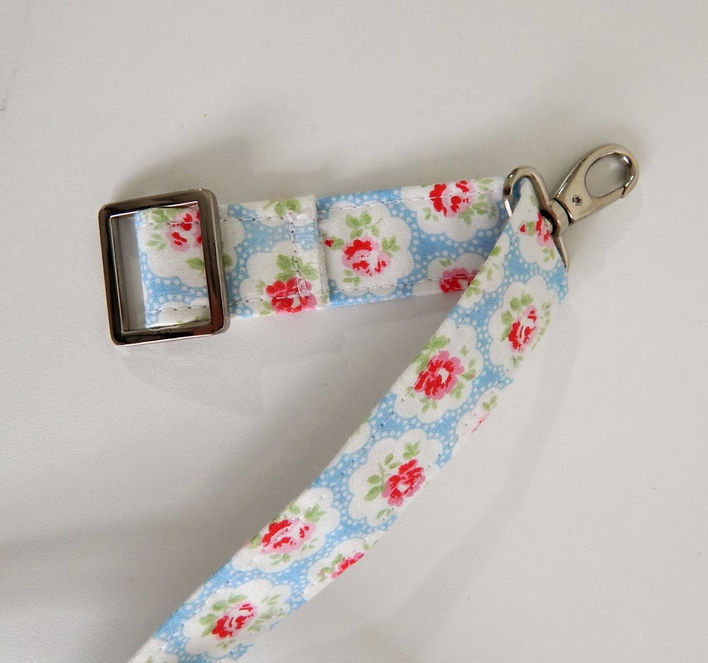Mrs H the blog How to make an adjustable purse strap with two clip ends