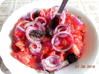 salata de rosii