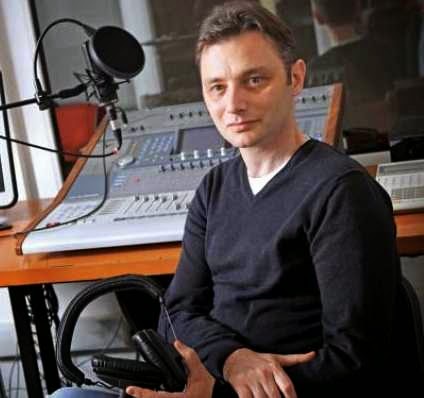 BIOGRAFIE LUCA NICULESCU REDACTORUL SEF DE LA RFI membru al juriului