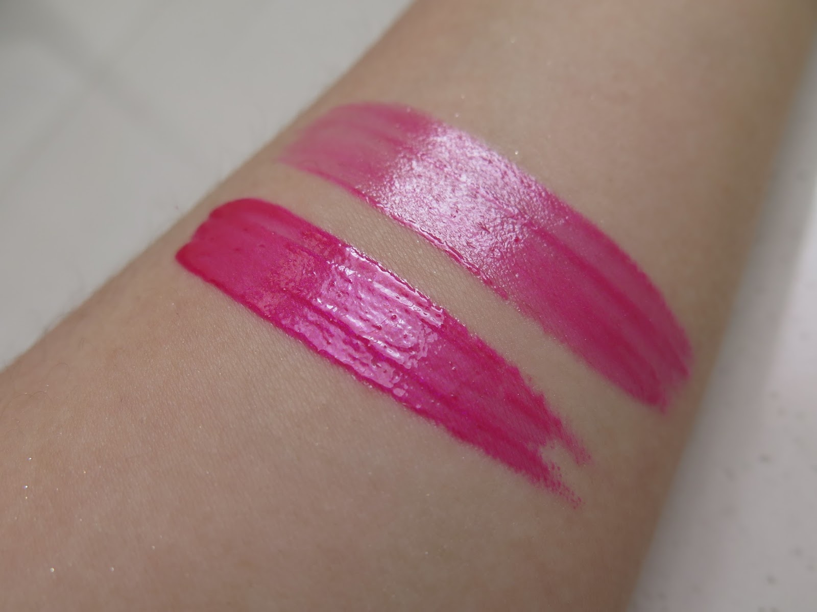 The Blackmentos Beauty Box Review Catrice Infinite Shine Lip Gloss in