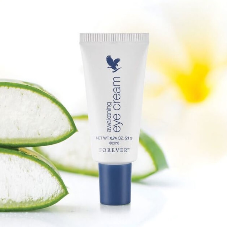كريم "مخفي عيوب" العيون Awakening Eye Cream فوريفر عناية و جمال