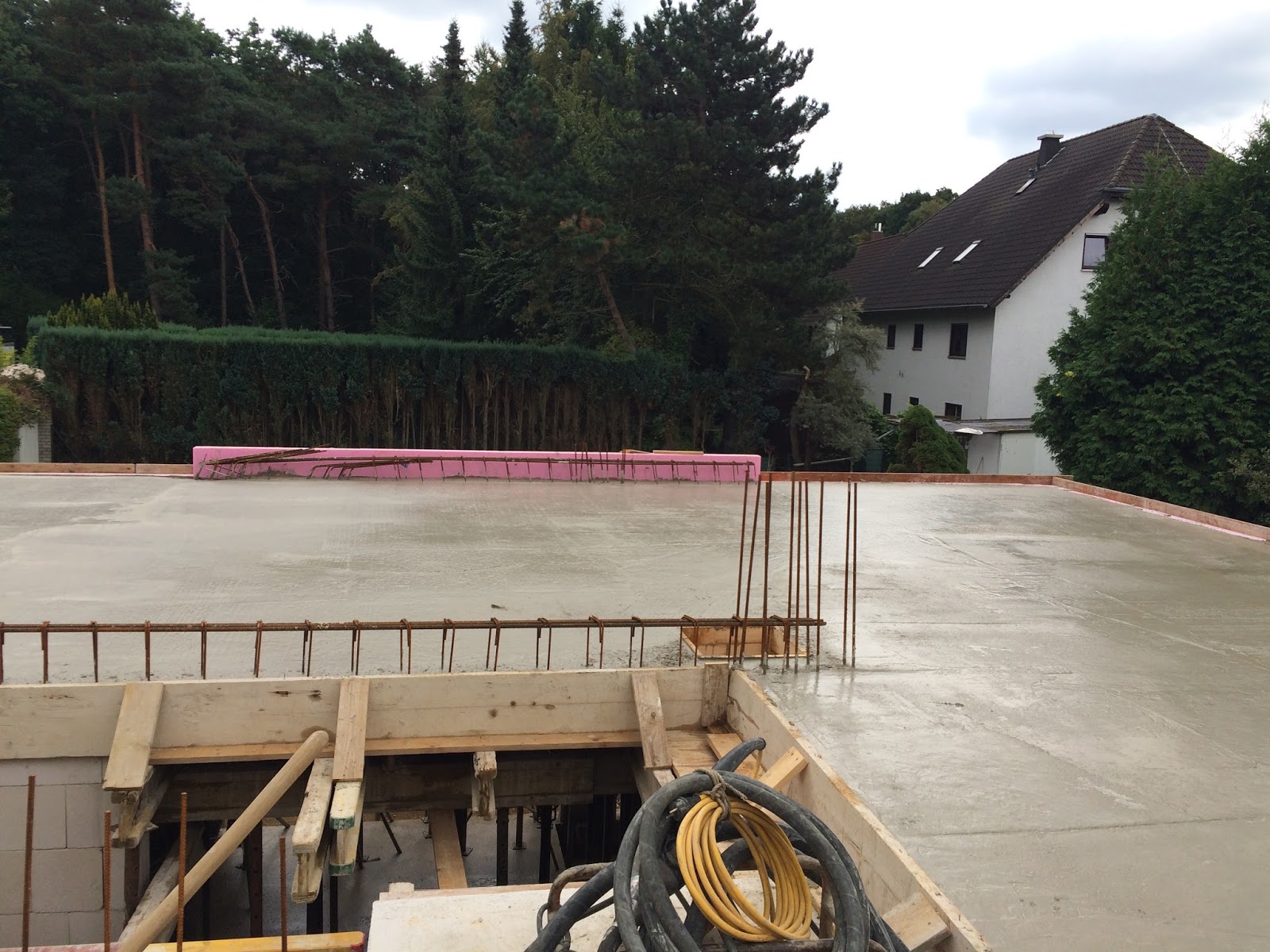 Neubau eines PICTURA Creativhauses im Bauhausstil in herrlicher Lage