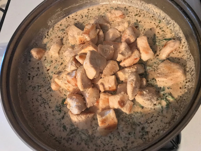 Chicken in Spinach Parmesan Sauce