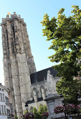 tour saint-rombaut mechelen margaretha van oostenrijk travel blog lifestyle belgium