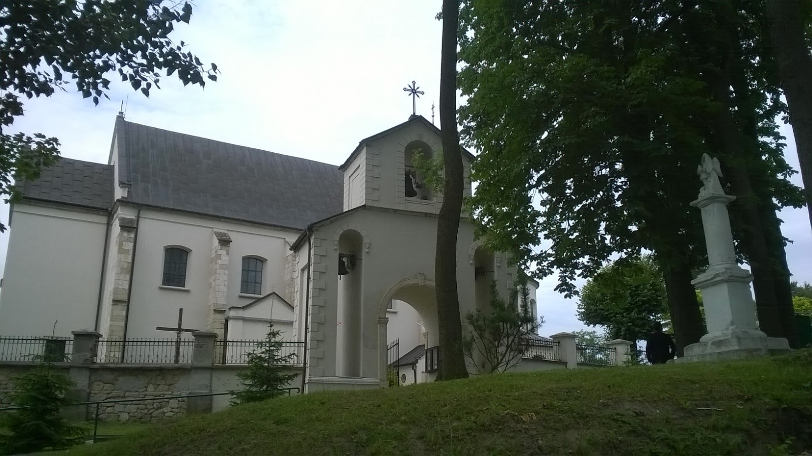 W Jakim Celu Kościół Ustanowił Przykazania ROWEREM DO CELU: Kościół p. w. Św. Michała Archanioła w Sokolinie