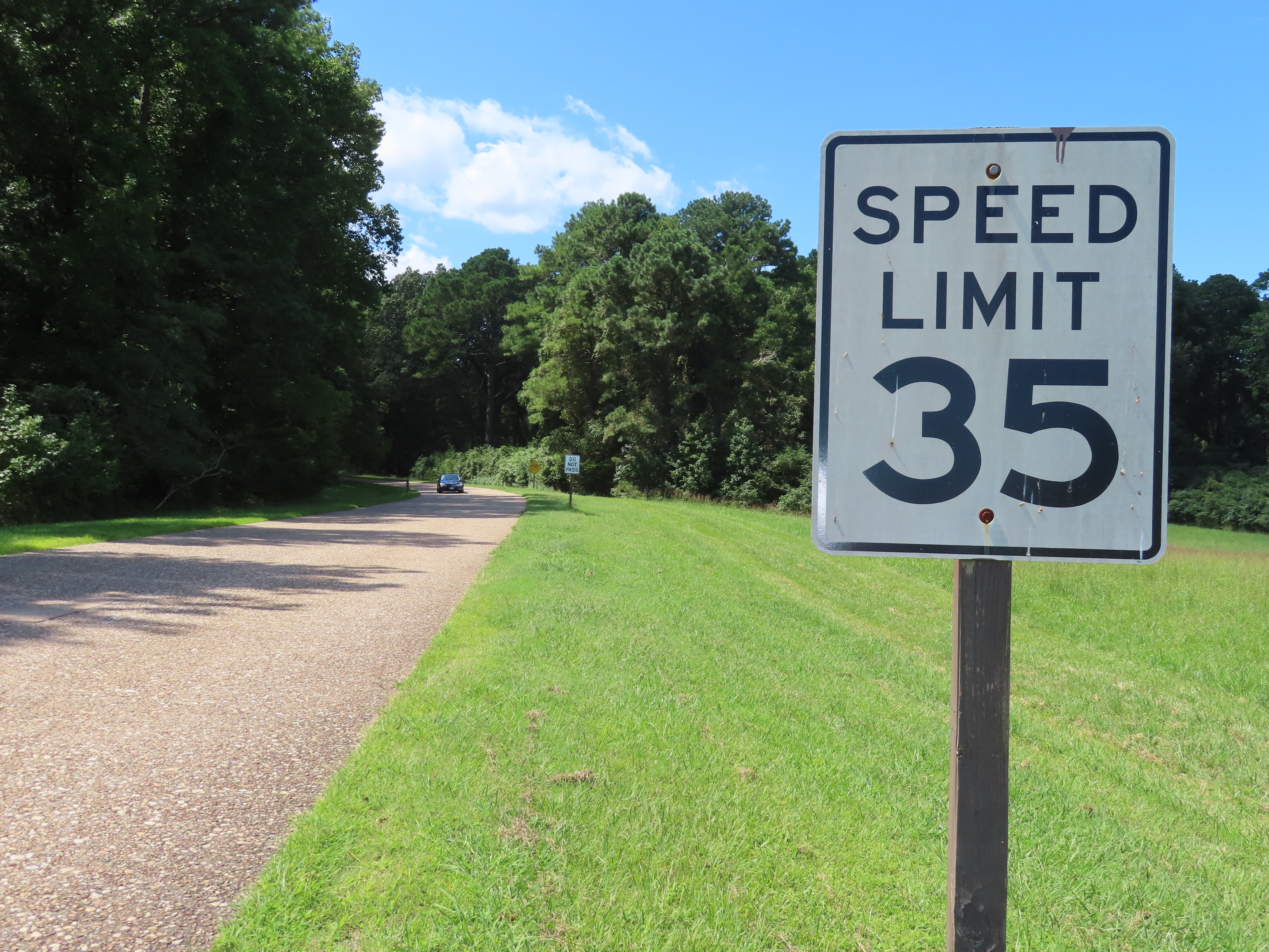 Luke's Signs Colonial Parkway York County, VA (Historic Yorktown