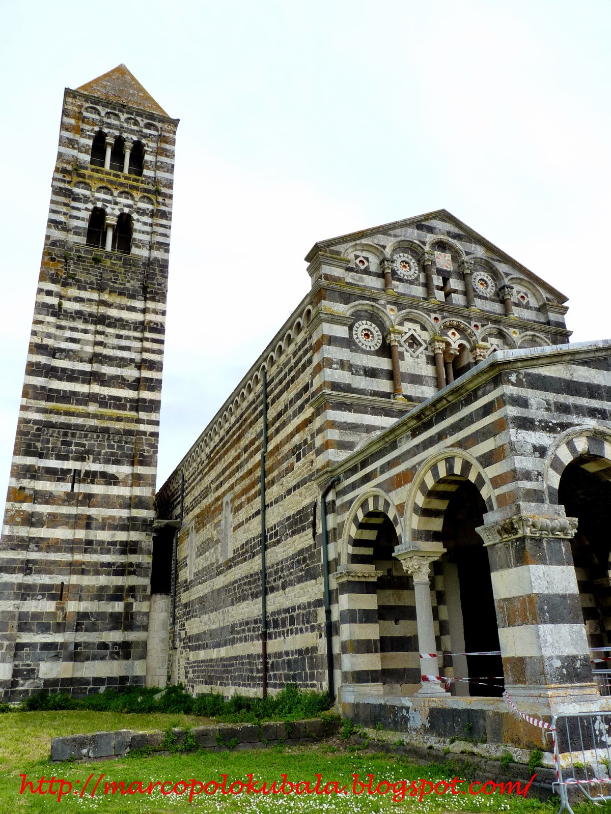 La Magia de las Piedras Basílica de la Santísima Trinidad de Saccargia
