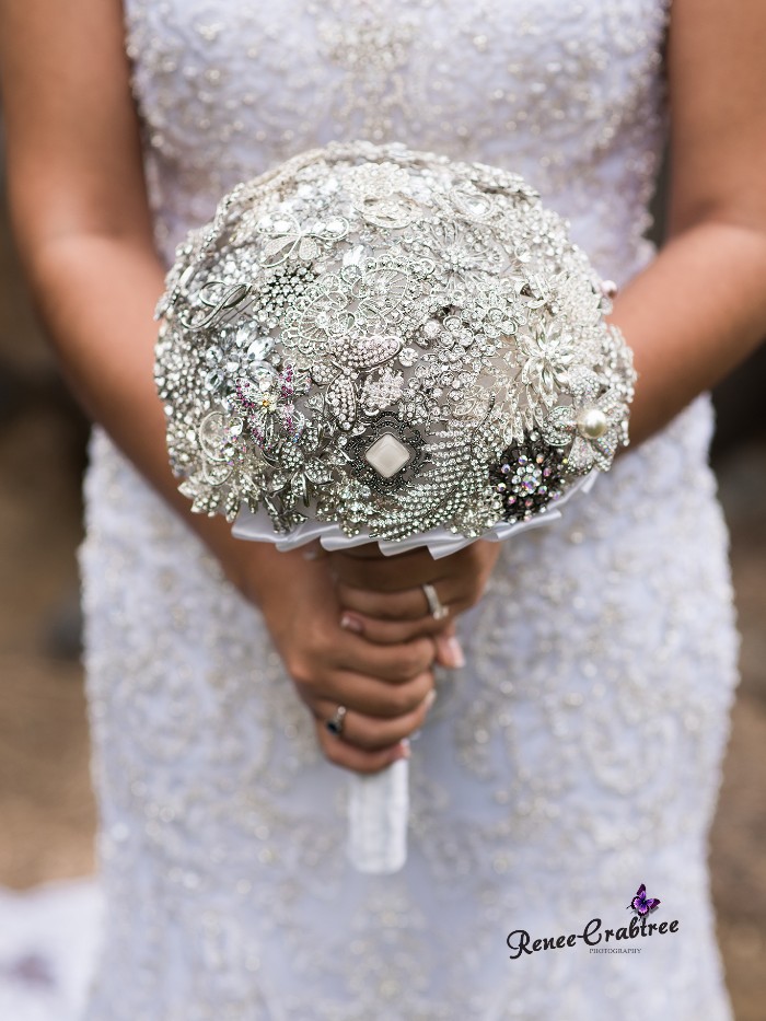 How To Make A Beautiful Brooch Bouquet The Stonybrook House
