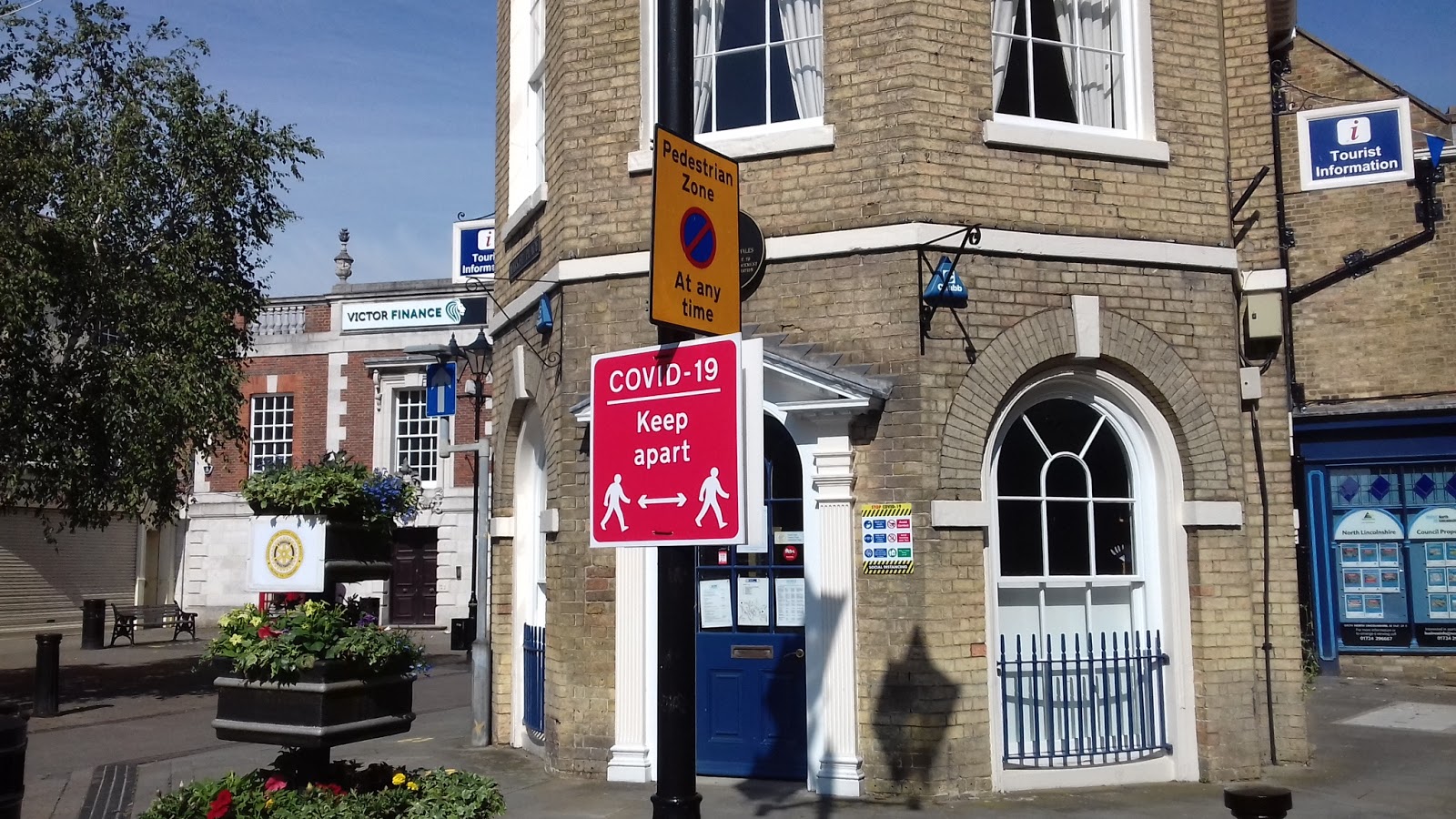 Nigel Fisher's Brigg Blog WELLKNOWN BRIGG SHOPS REOPENING TODAY