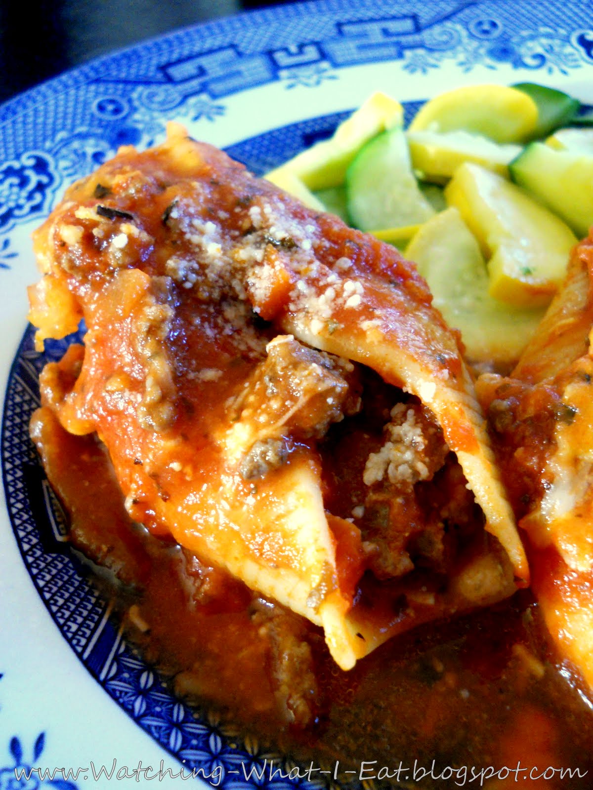 Watching What I Eat Spinach Stuffed Pasta Shells with Meat Sauce