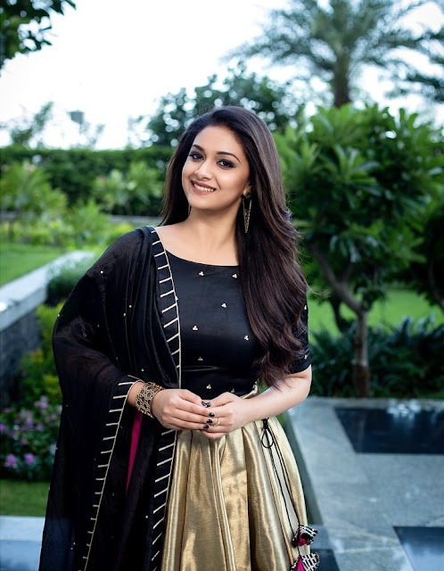 Keerthy Suresh Stunning Beautiful Images Navel Queens Keerthy Suresh Stunning Beautiful Images Navel Queens