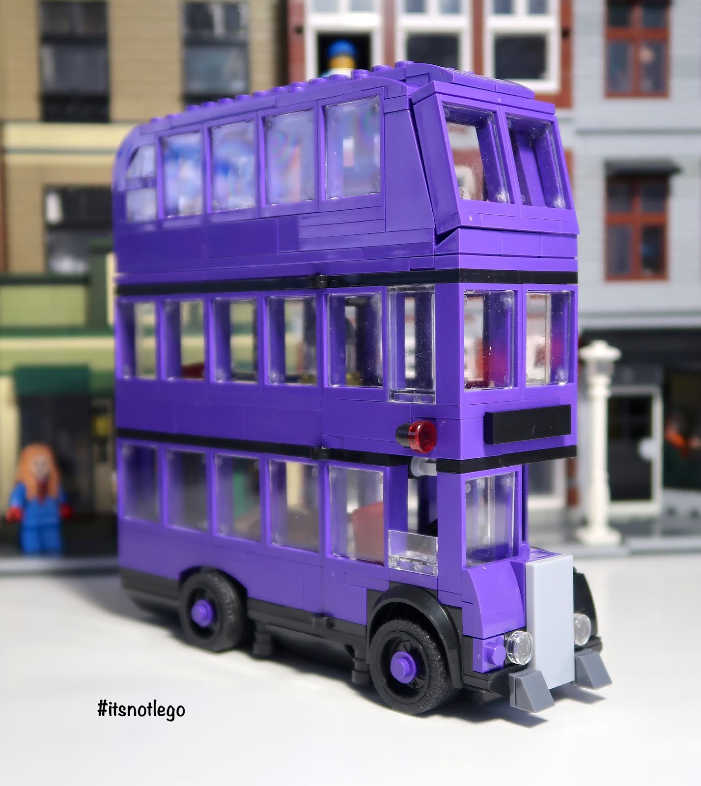lepin knight bus