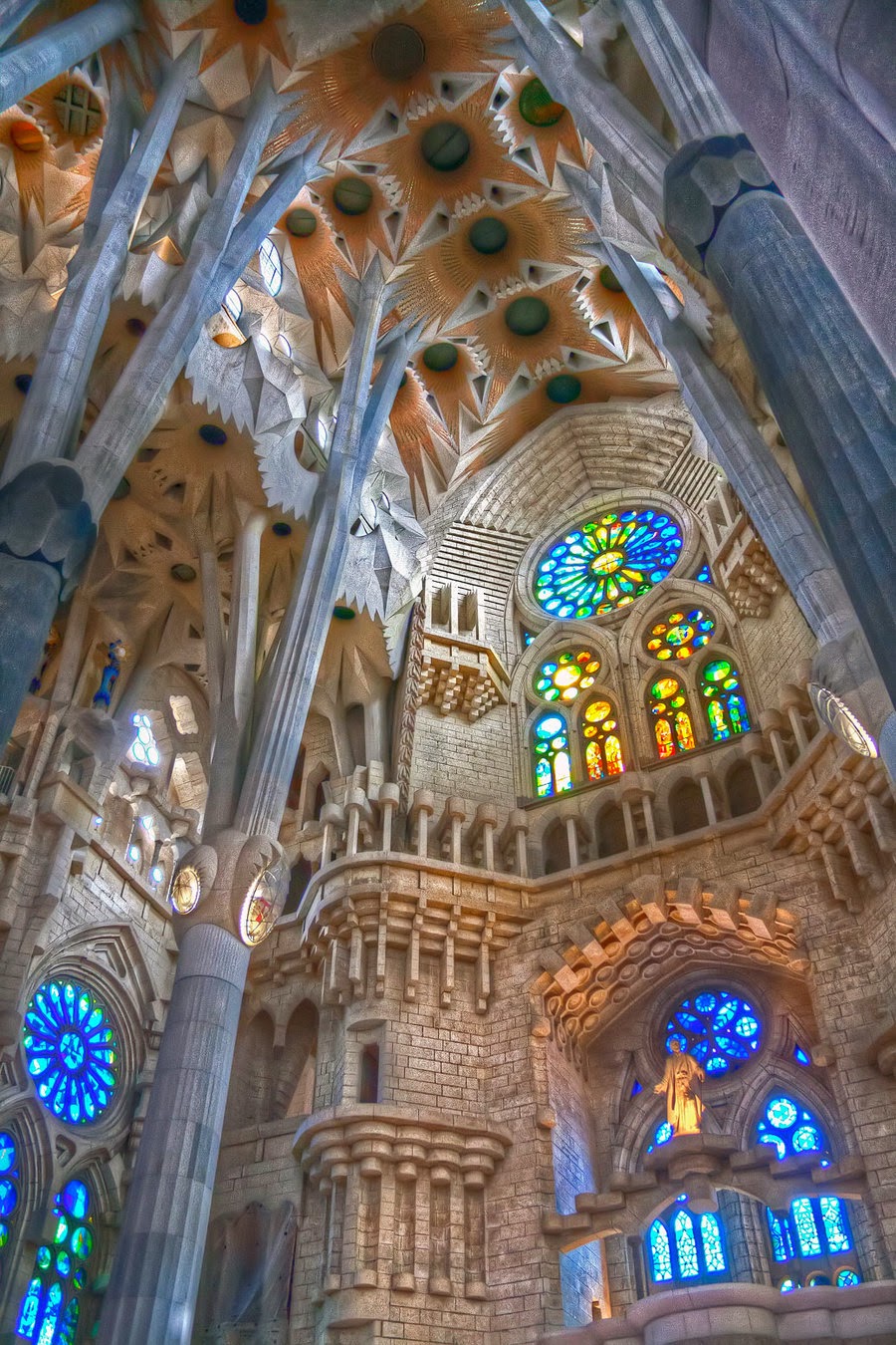 arthinks: Illuminated Wall Decorations In Sagrada Familia By Antoni Gaudi