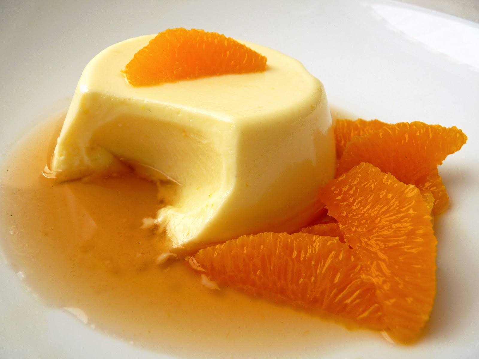 :pastry studio: Orange Panna Cotta with Earl Grey Cardamom Sauce