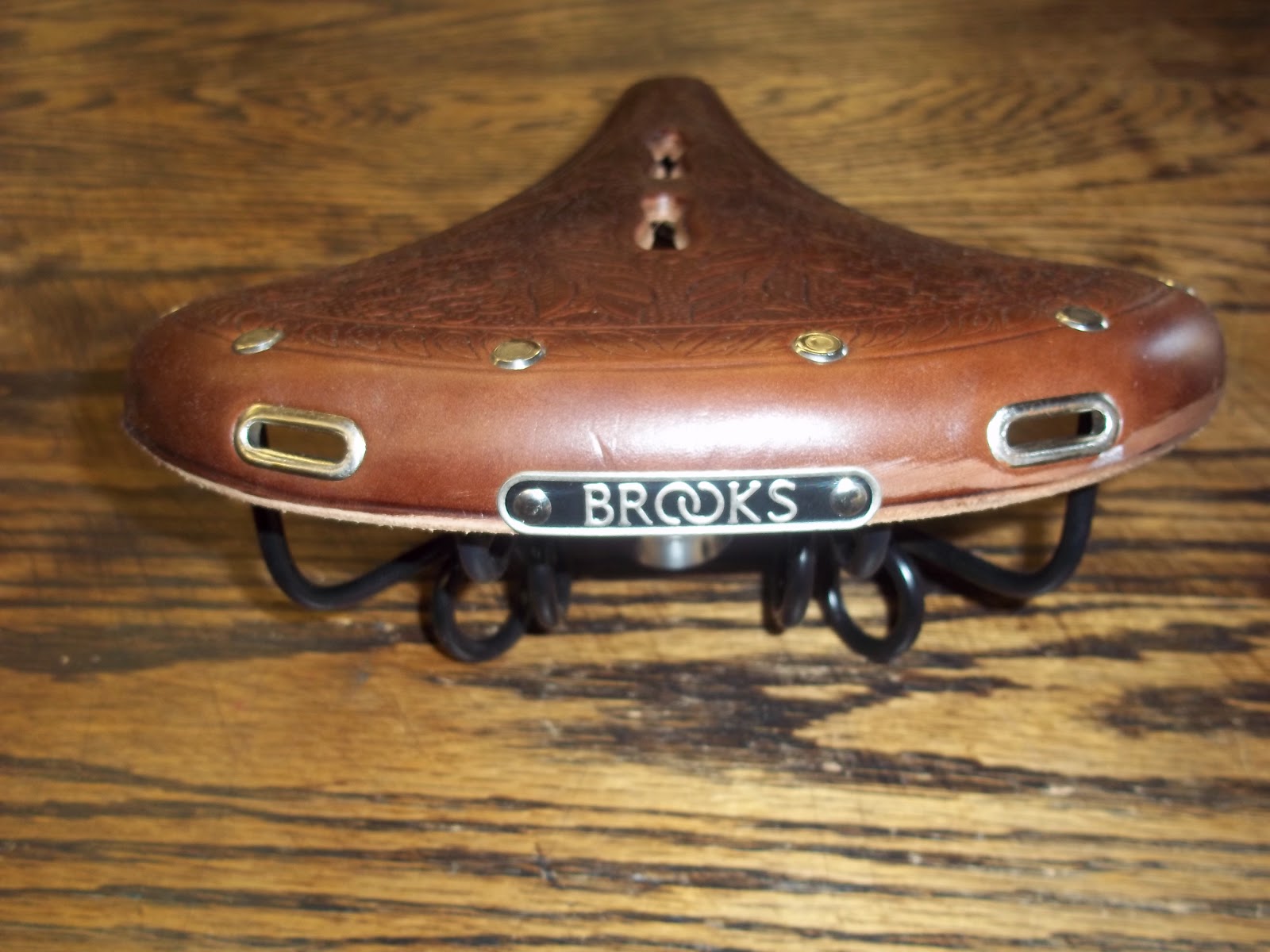 brooks b18
