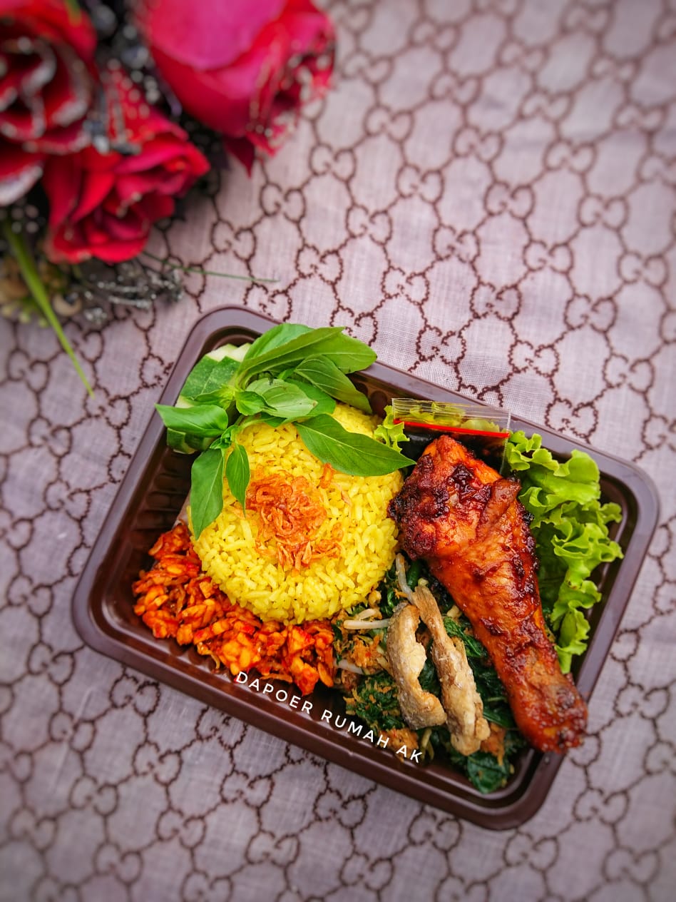 Nasi Kuning Tumpeng Nasi Kotak Bento Nasi Kebuli Nasi Briyani Rujak Tampah Medan