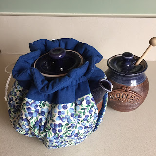 https://www.etsy.com/ca/listing/666759238/blueberry-tea-cozy-gathered-tea-cosy