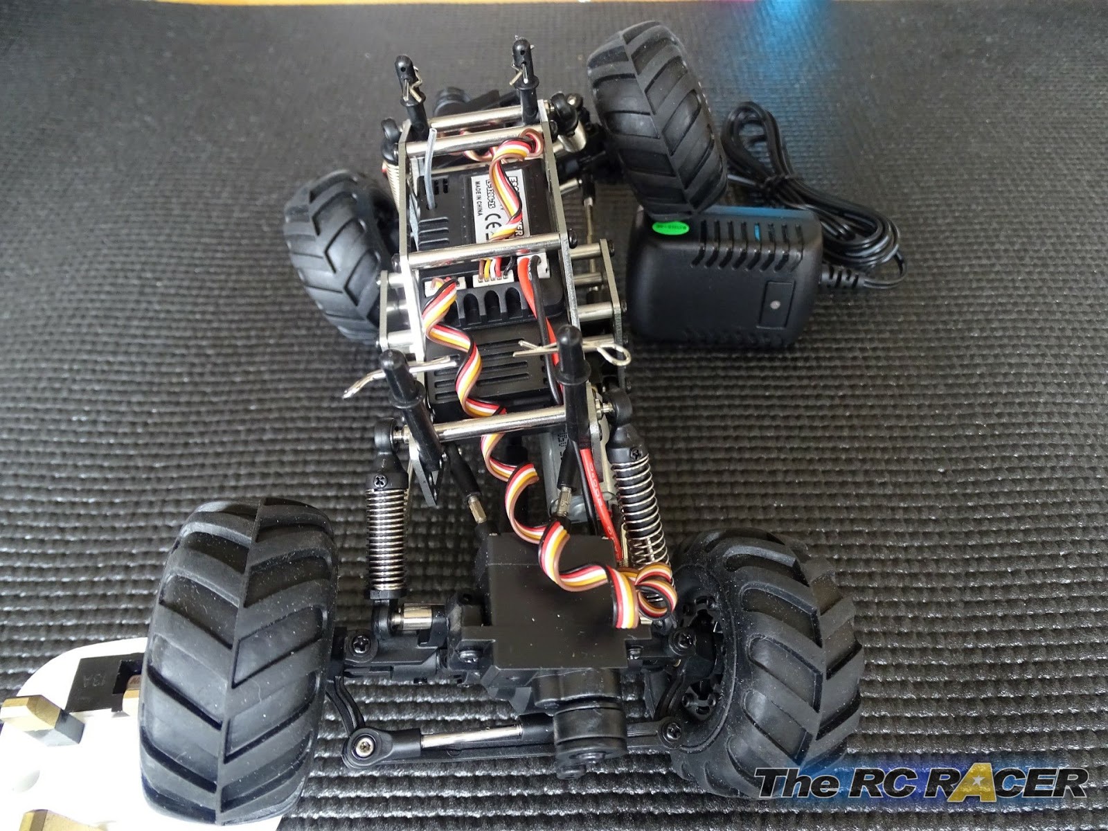 HBX 2098B Devastator 1/24 Rock Crawler review The RC Racer