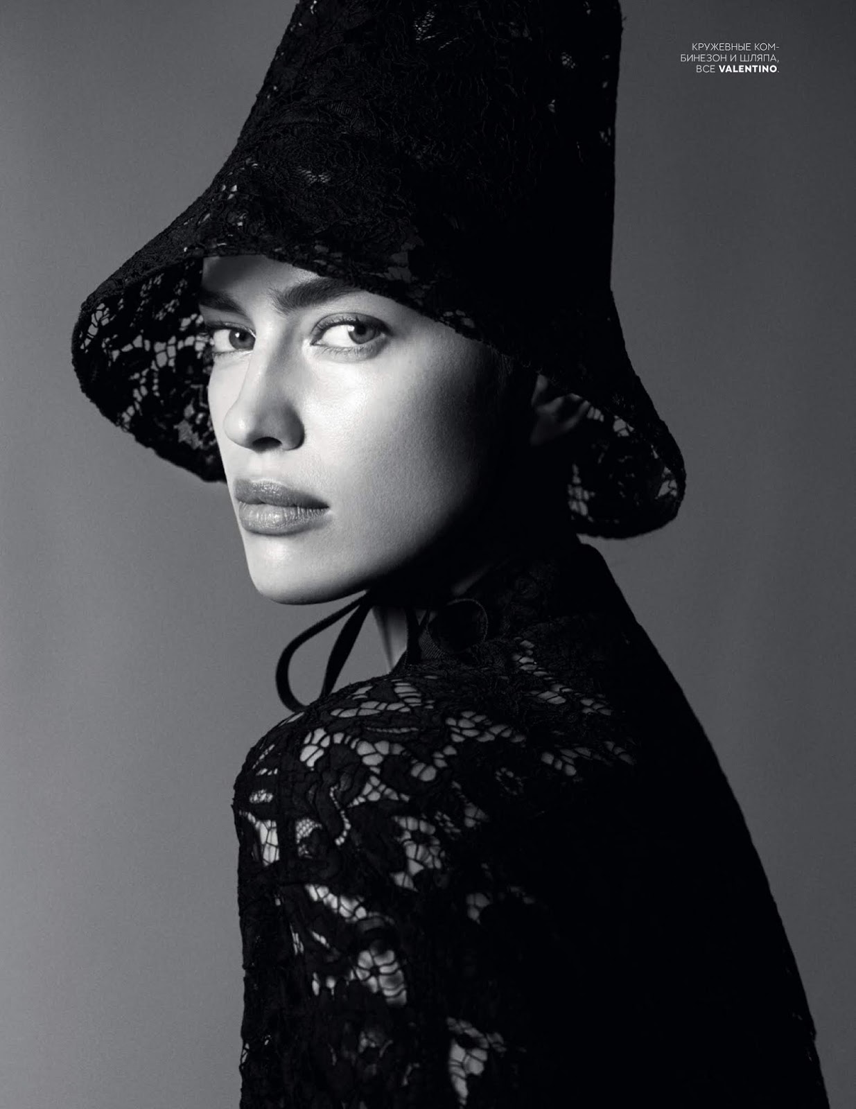 39 Lolas: Irina Shayk and Stella Maxwell by Zoey Grossman for Vogue