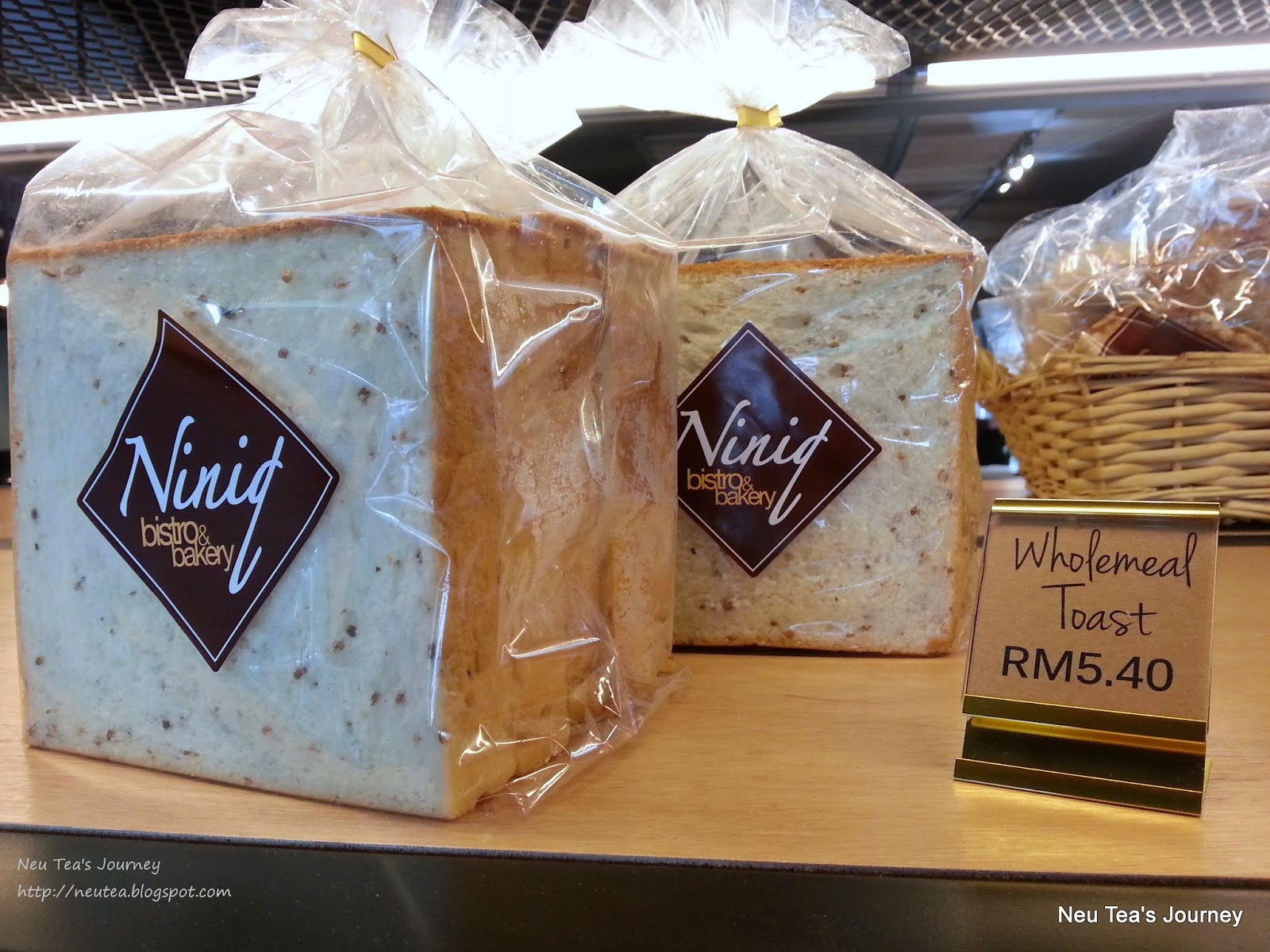 Neu Tea's Journey Niniq Bistro & Bakery at Taman Molek 百合花园