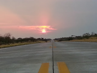 Pôr do sol na RN4 - Bolívia. Foto cedida pelo Pedro.