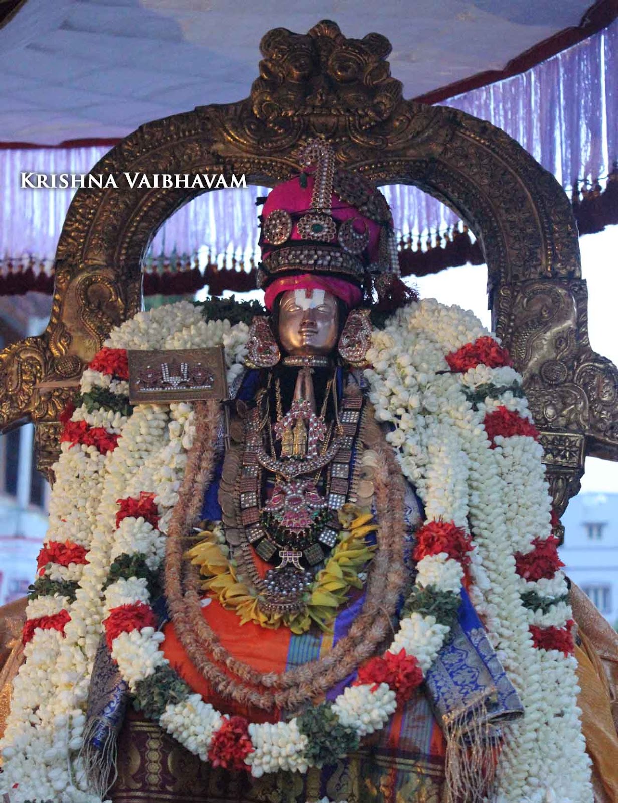 Krishna Vaibhavam: Sri Parthasarathy Perumal Gajendra Moksham - Garuda ...