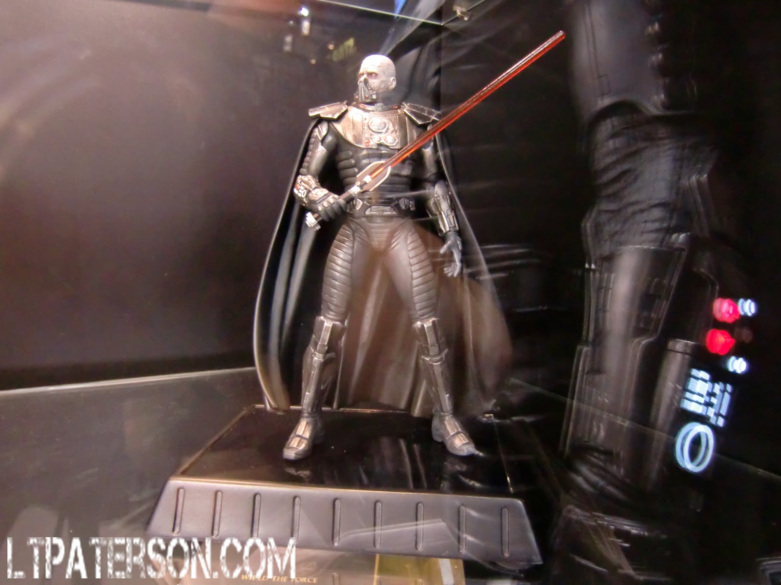 Statuette Star Wars The Old Republic édition collector et stand Paris