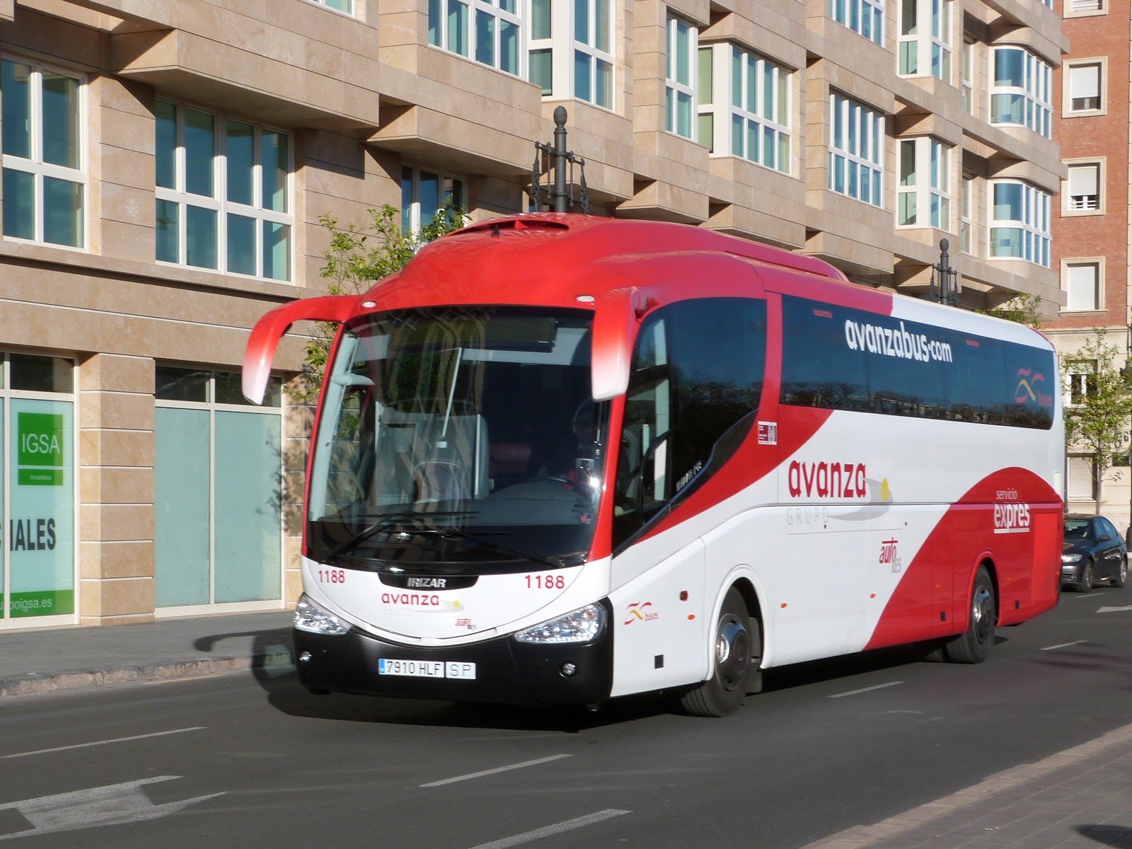 Autocares en Valencia Auto Res 1.188. Servicio discrecional