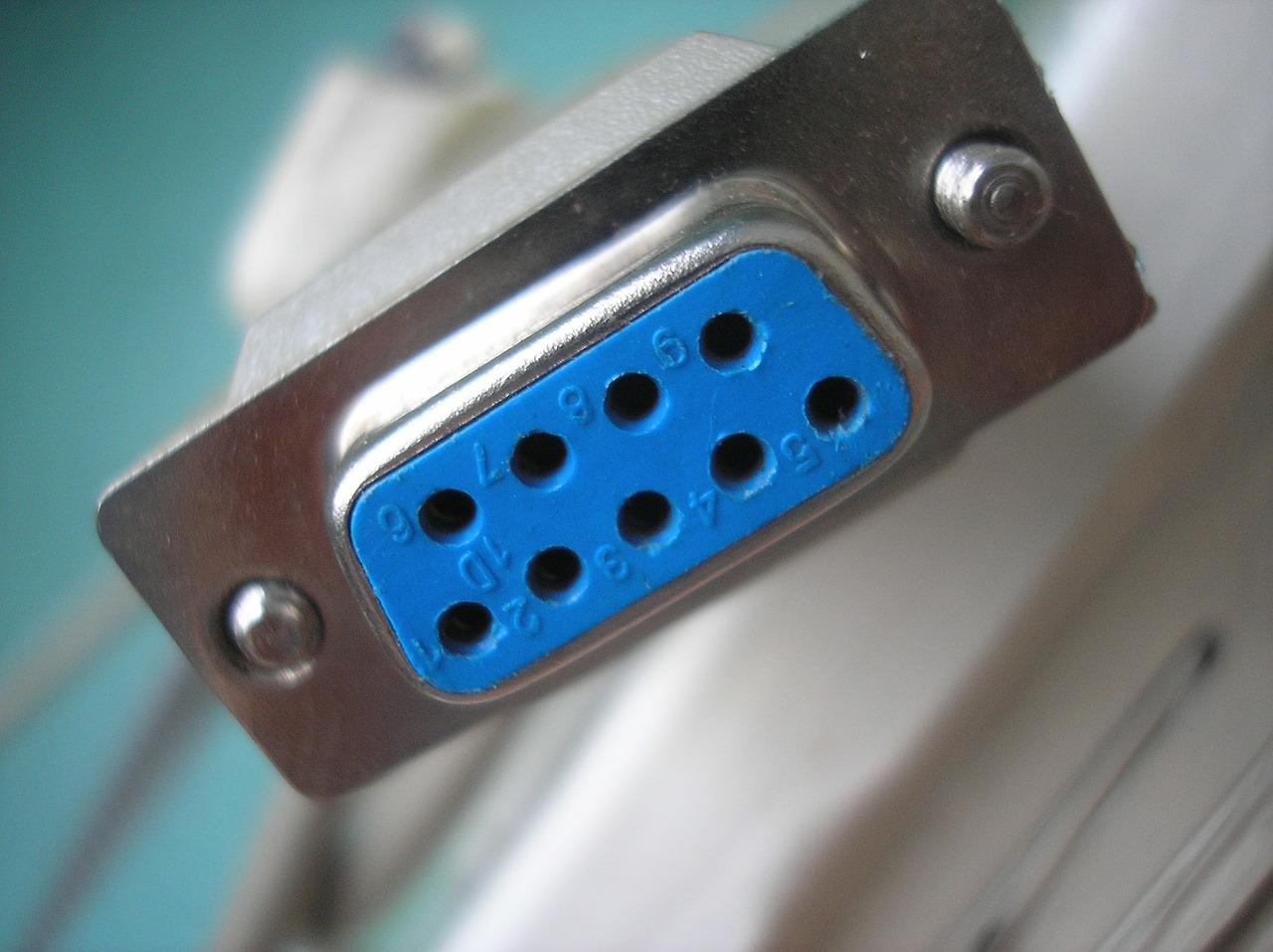 Jenis Mouse berdasarkan port koneksi ke komputer Teknologi Informasi