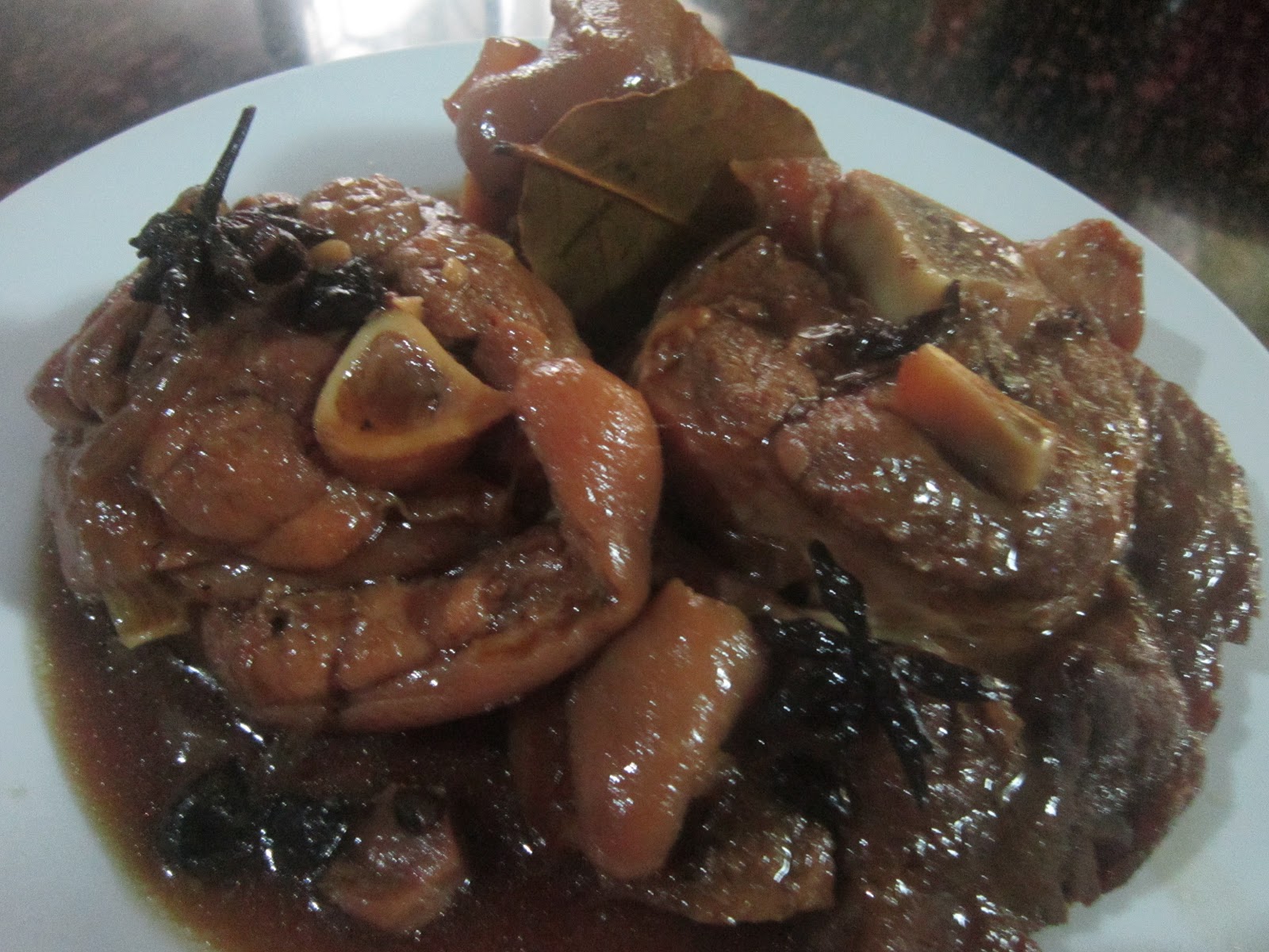 PATA HUMBA in PINEAPPLE JUICE