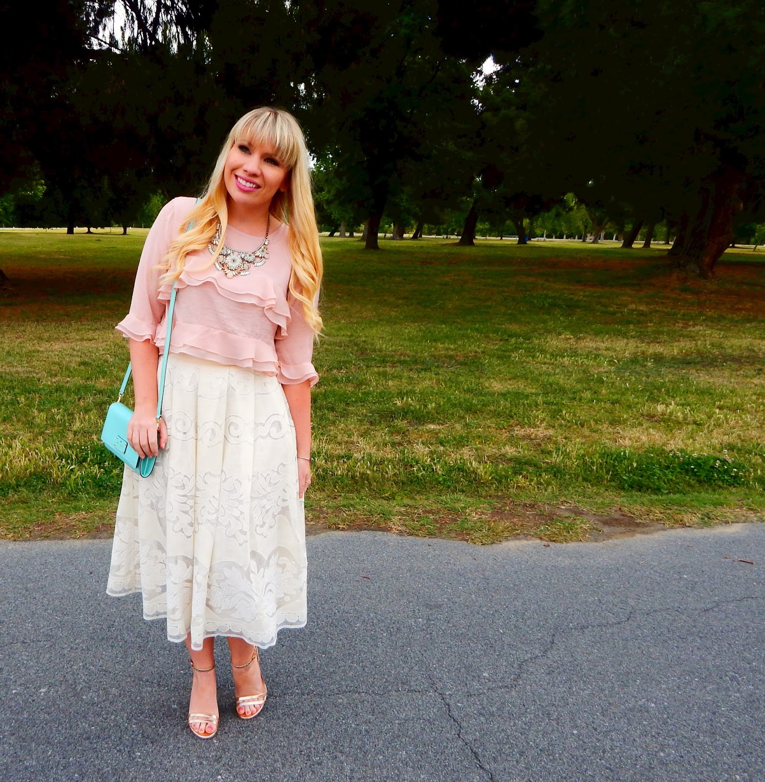 Pink Ruffle Top Outfit Idea