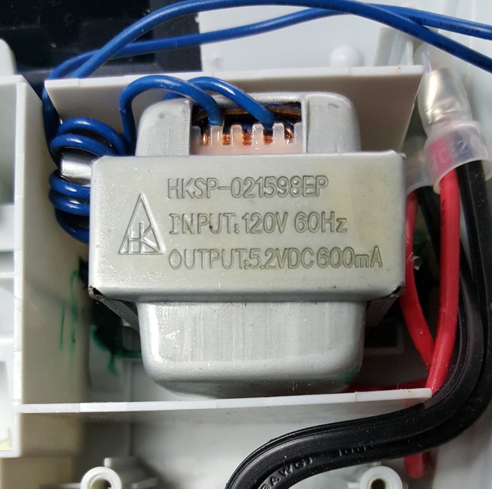 Insanity 4004 AC Mains power supply