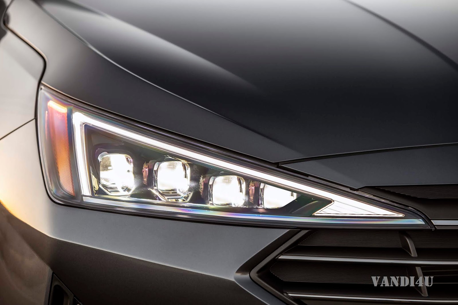 2020 Hyundai Elantra: Top 5 things to know | VANDI4U