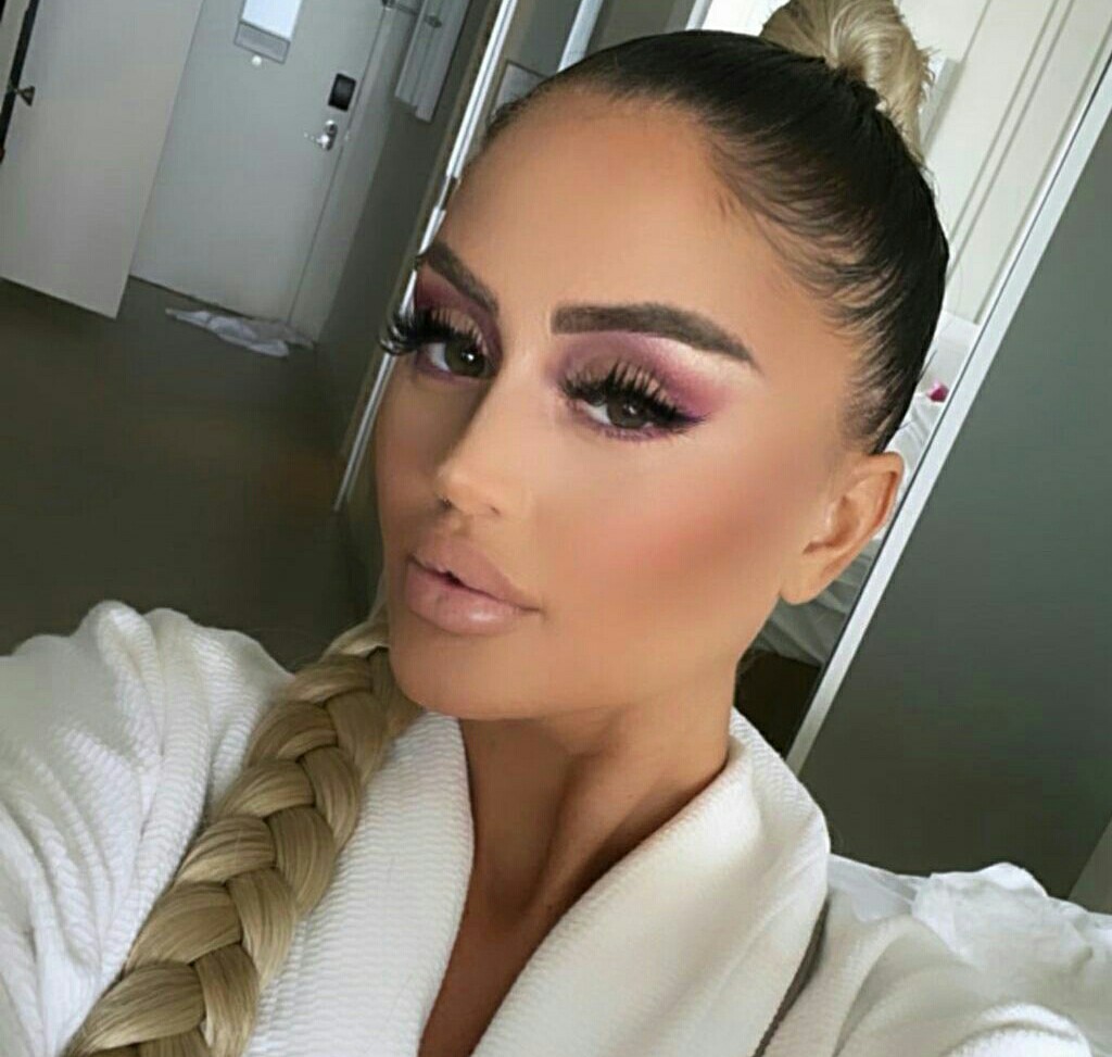 Danii Banks Bio – Telegraph