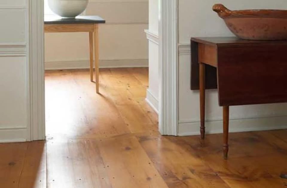 Shaker Apartment Design Wall Decoration