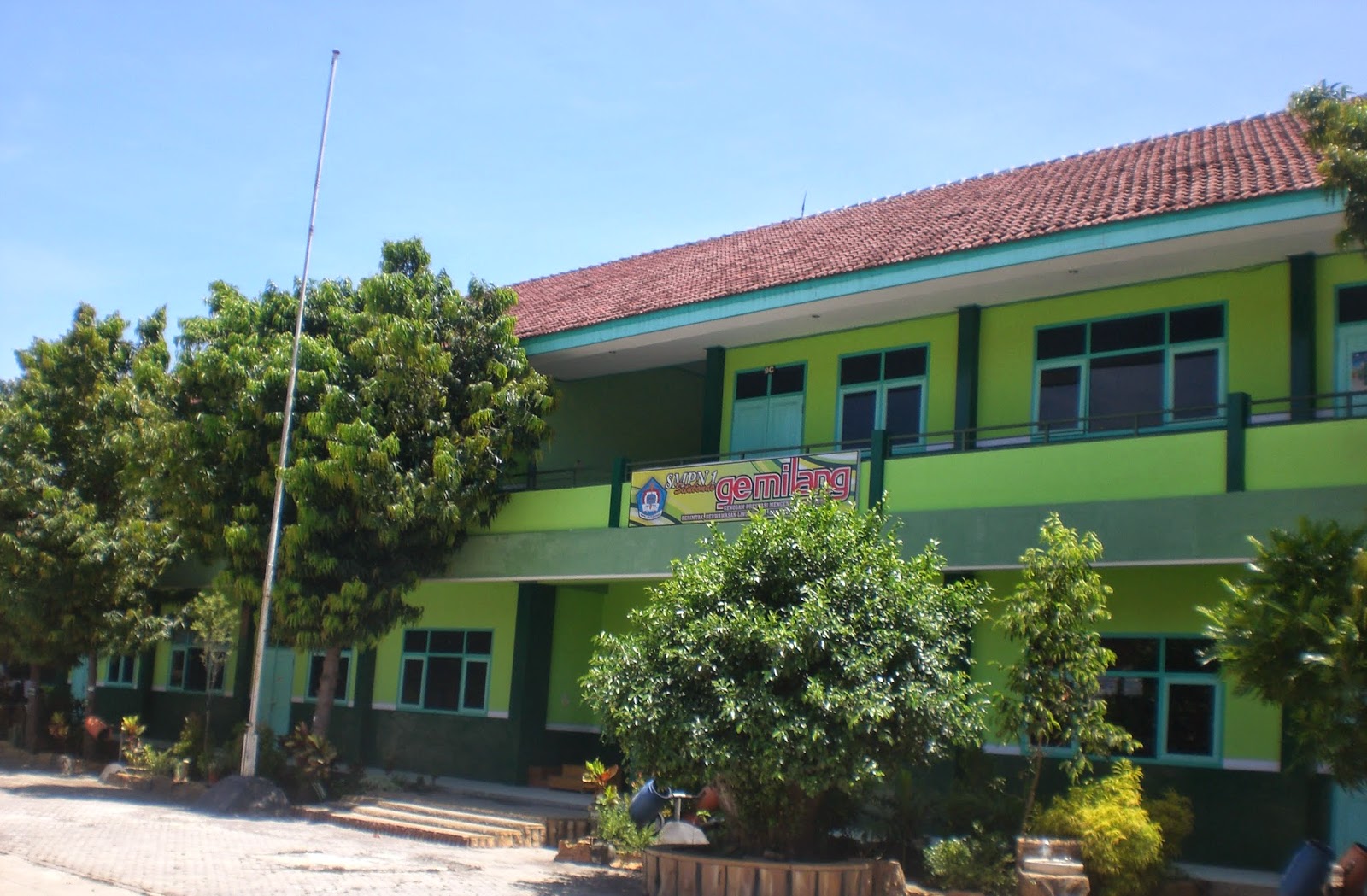 Kelas 9 SMP Negeri 1 Situbondo SMP NEGERI 1 SITUBONDO