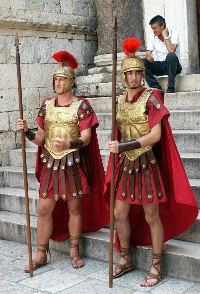 I eat breakfast burst acceptable Byzantine Military: Did Roman Legionaries Wear Red Tunics?