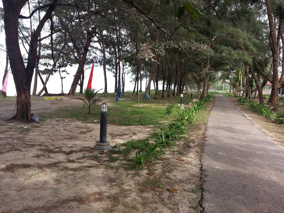 Pemandangan Laut Yang Indah Dan Jauh Dari Kesibukan Bandar, Jom