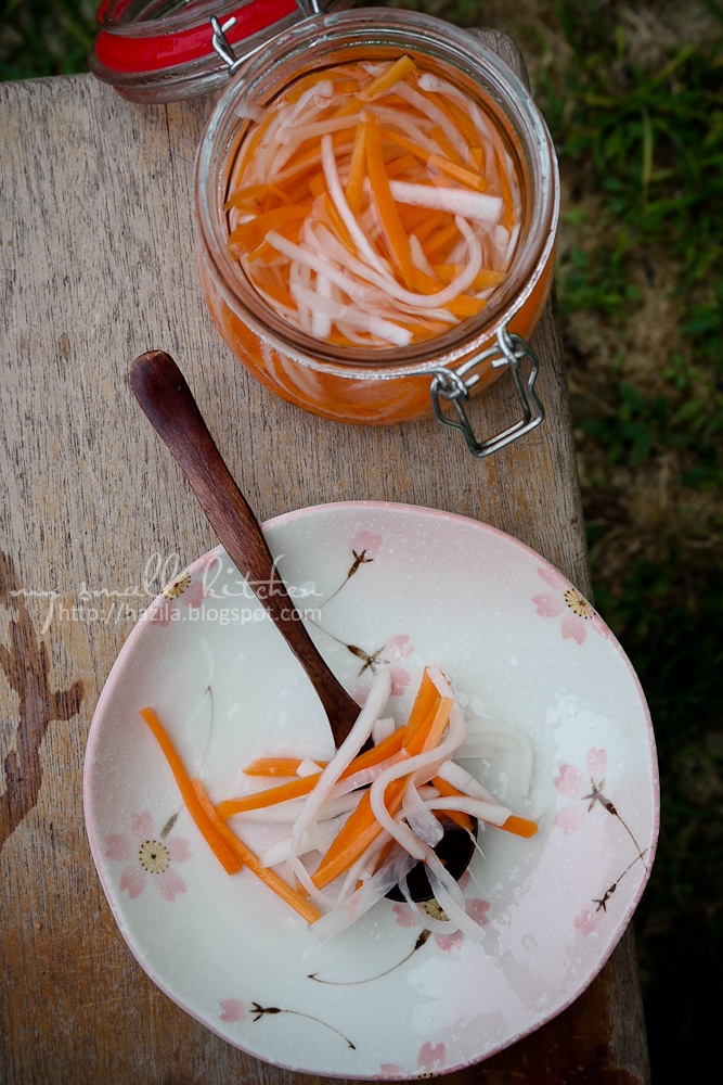 My Small Kitchen: Vietnamese Daikon & Carrot Pickles - Do Chua