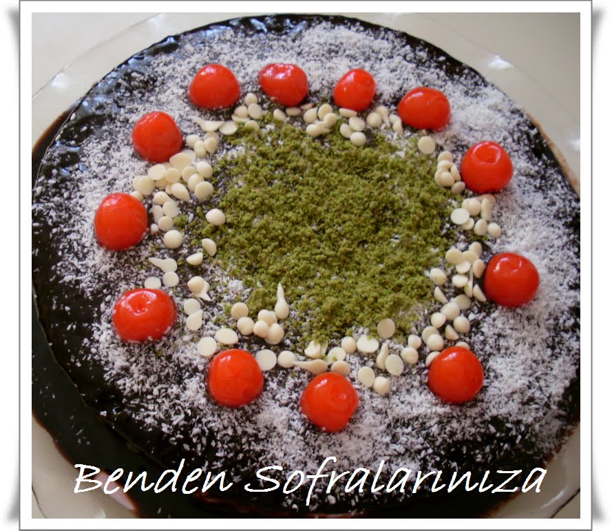 Çilek Pudingli Pasta