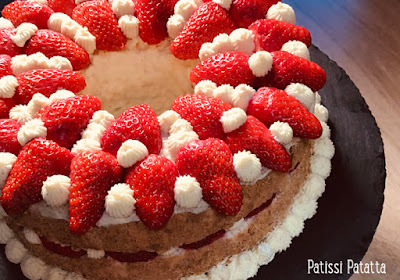 recette d’angel cake aux fraises, angel cake aux fraises, strawberries angel cake, gâteau des anges, gâteau des anges aux fraises, crémeux à la vanille, fraises, gâteau de printemps, pâtisserie, patissi-patatta