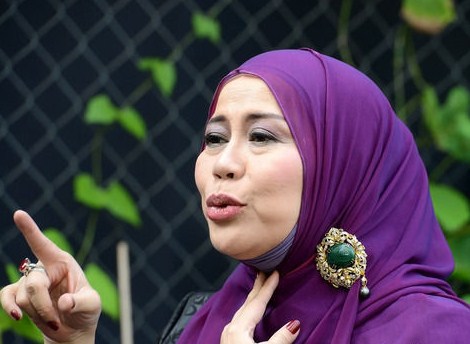 Lirik Lagu Kau Bukan Dirimu "Dewi Yull"