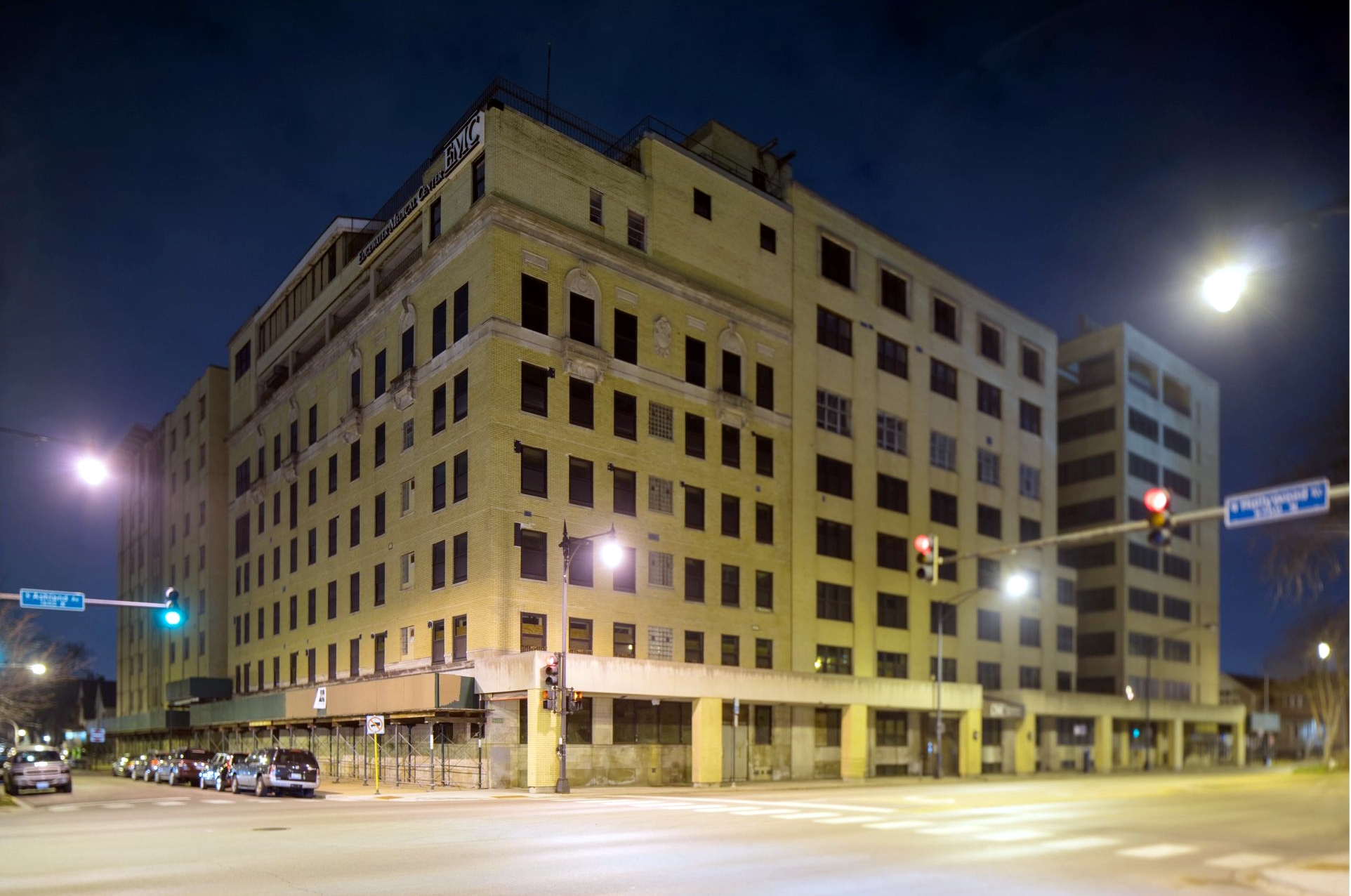 The Digital Research Library of Illinois History Journal™ The Slow