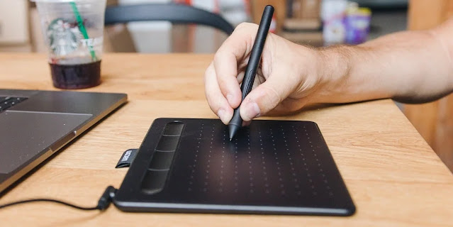 Can I write in smart TV by using writing pad in classroom? We have brought some excellent digital pads for you, which will help your children to get online, we all know that due to Corona-19 at the moment, it has become impossible for children to go to school, so we should also move towards digital online. It is necessary to increase and digital pads will be required for this and we have brought some selected digital pads for you.
