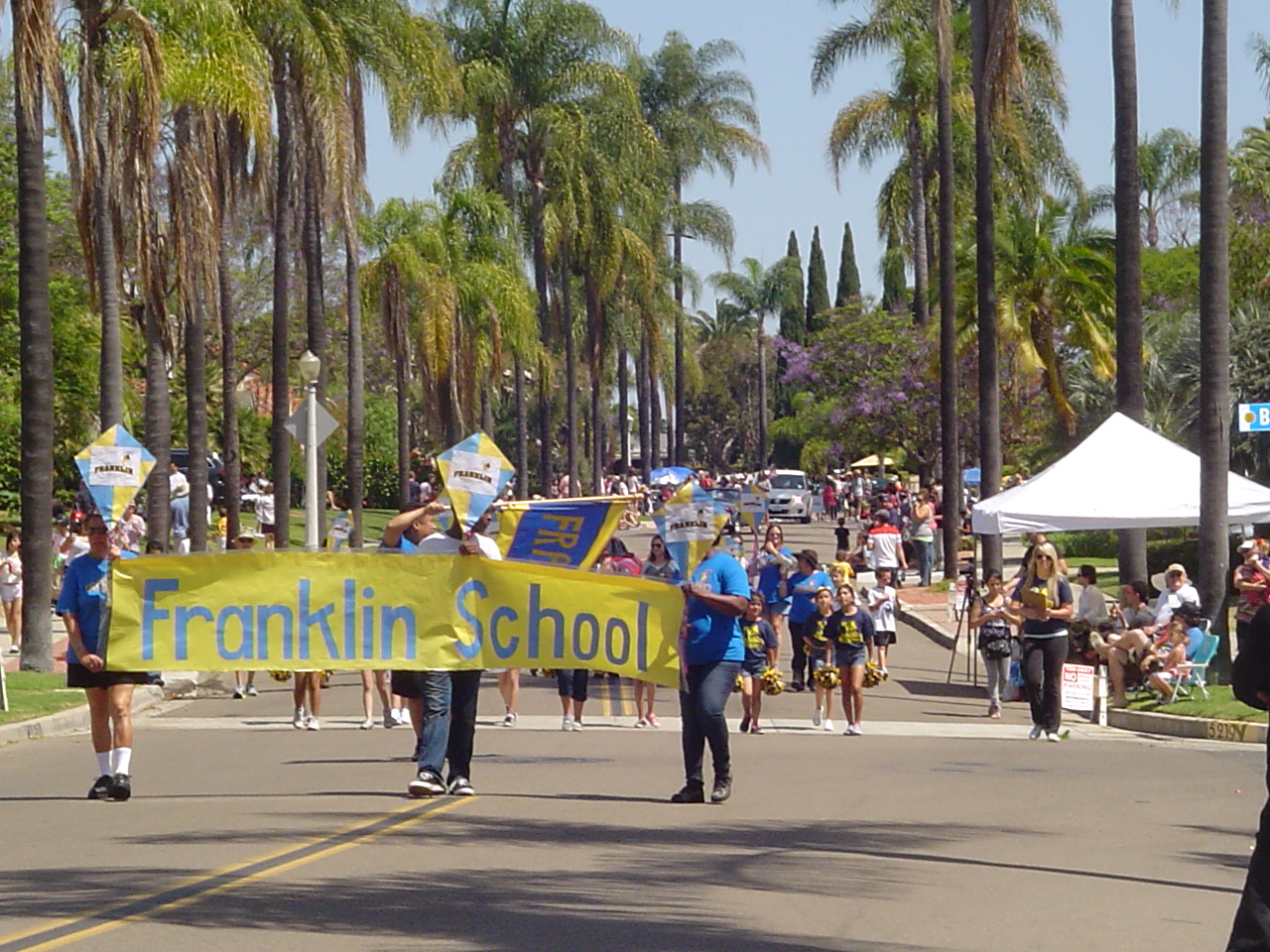 A Girl's Gotta Eat The Annual Kensington Memorial Day Parade 2013