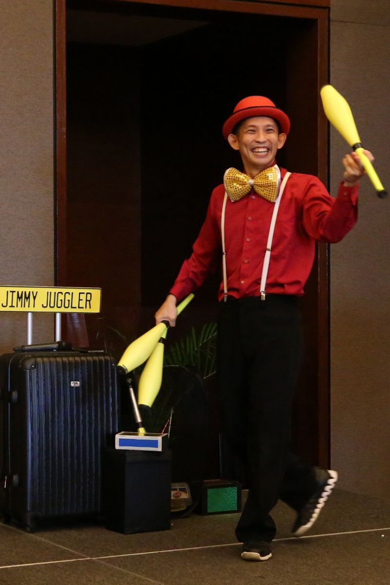 Party Entertainer Jimmy Juggler