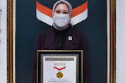 Bupati Raih Rekor MURI Sebagai Perempuan Termuda Menjabat Bupati di Indonesia