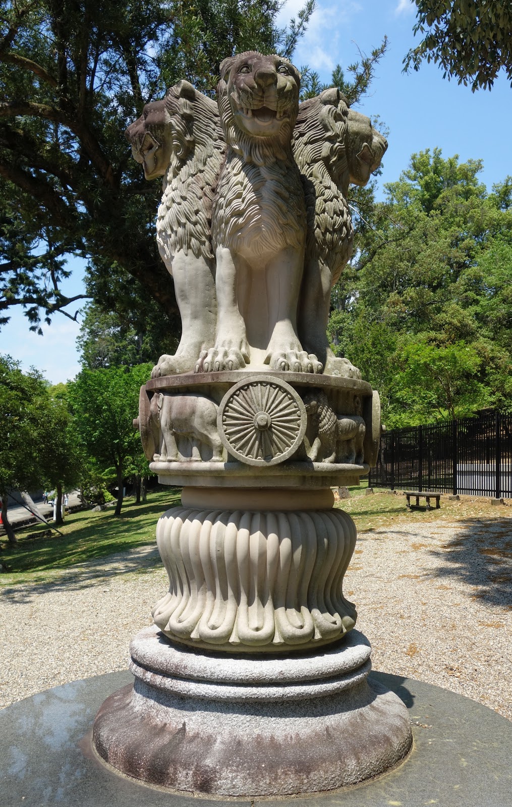 東大寺 アショカピラーと相輪 みむメモ すっとこどっこいな生活