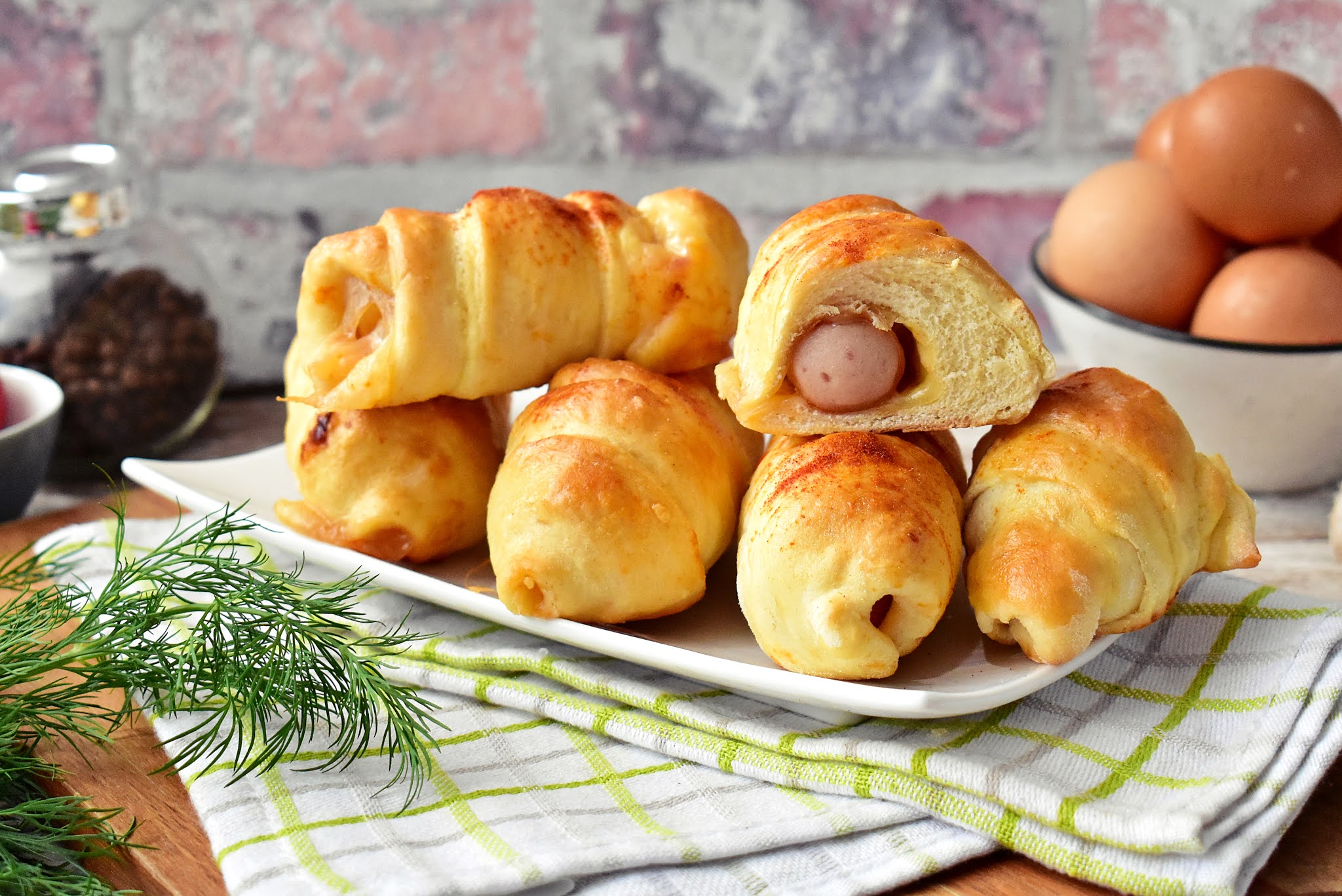 Bon appetit mon amie Domowe mini hot dogi z piekarnika